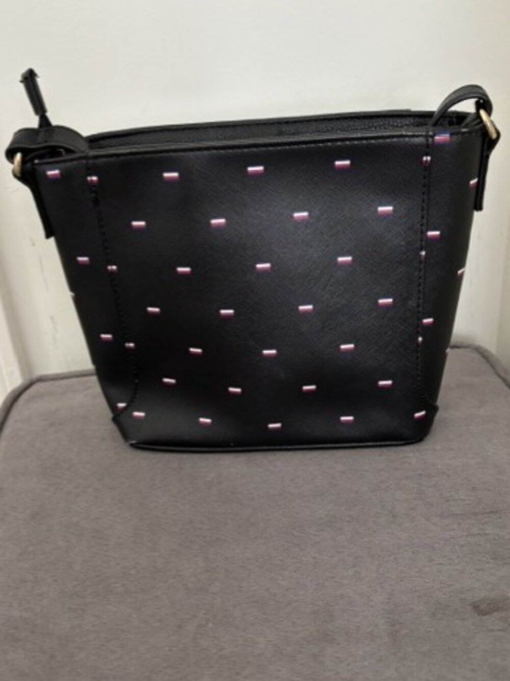 Tommy Hilfiger Crossbody Bag - Picture 3 of 6